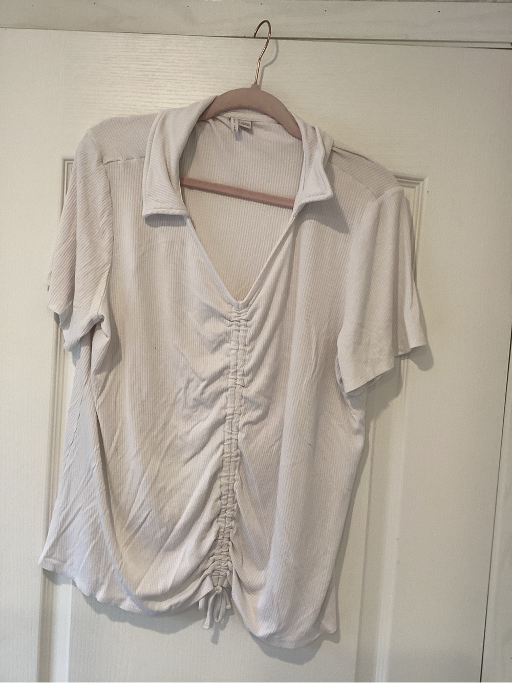 Cato White Ribbed V-Neck Drawstring Top 22/24W EUC